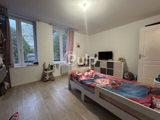  Immeuble � vendre 9 pi�ces 194 m�