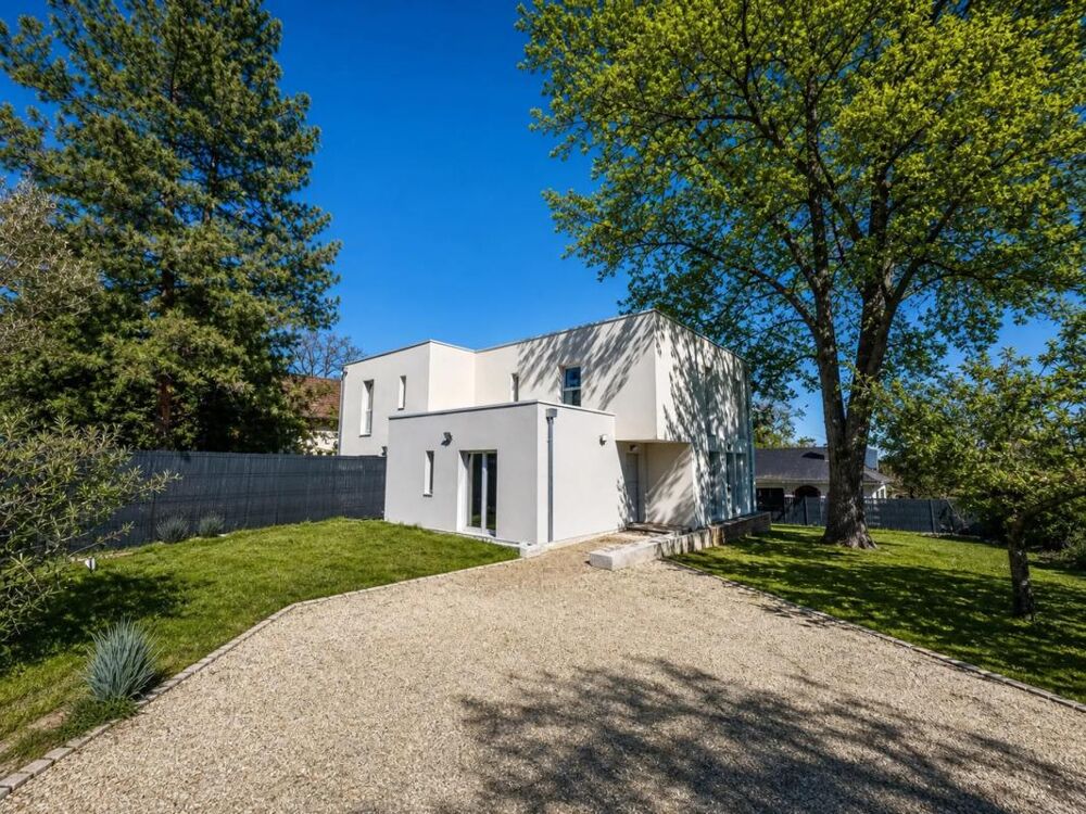 Vente Maison Maison de 5 pièces de 138 m² à Bois-le-Roi Bois le roi