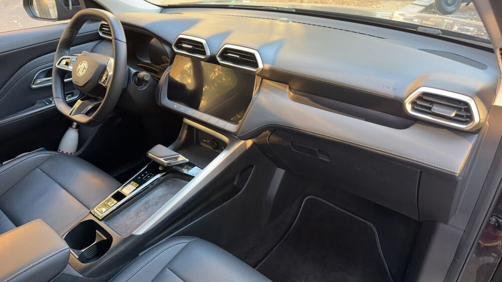 MG.ZS 1.5 L Hybrid+ 197 BVA Luxury 2025 occasion 75014 Paris