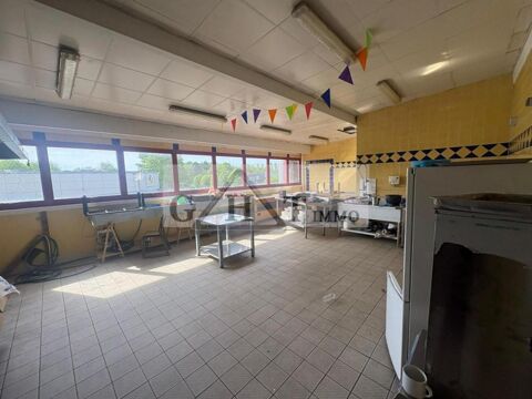   BÂTIMENT COMMERCIAL AVEC RESTAURANT + SALLE – SAVIGNY-LE-TEMPLE 