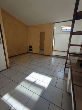  Immeuble � vendre 10 pi�ces 175 m�