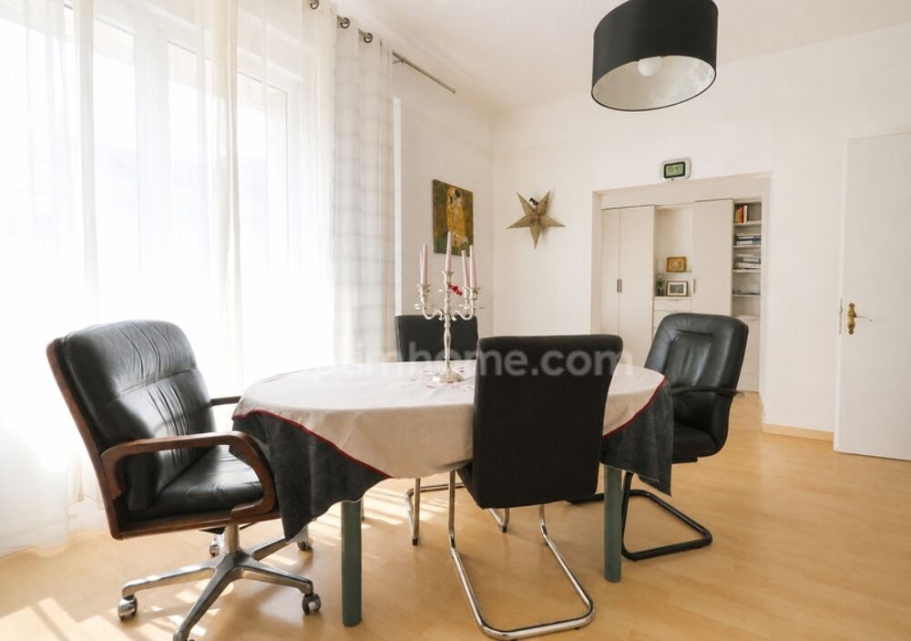 ANGEVILLERS - APPARTEMENT 3 PIECES DE 75 M² ! 2 CHAMBRES, CAVES ET PARKING ! BEAU POTENTIEL !