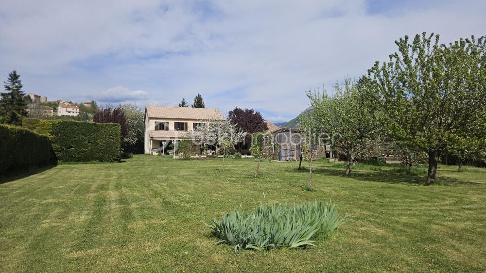 Vente Maison Maison 5 chambres 215 m² la batie montsaléon La batie montsaleon