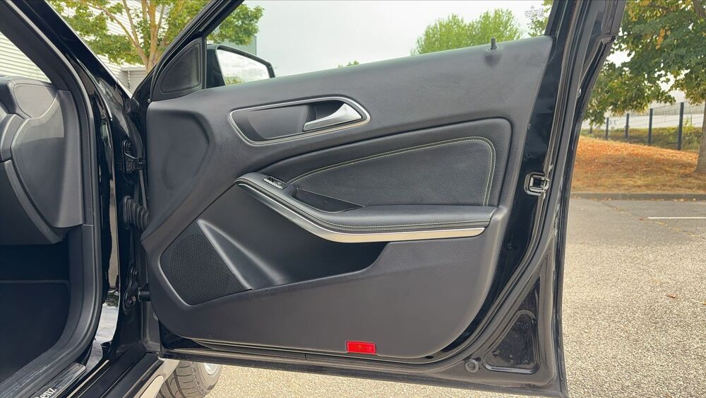 Classe GLA 200 d 136 7G-Tronic Starlight Edition - Entretien constructe 2019 occasion 95330 Domont