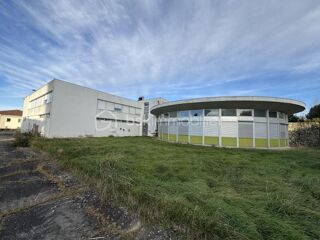 Vente Immeuble TARBES – BÂTIMENT 646 m² – MULTI-USAGES + 15 PLACES DE PARKING Tarbes
