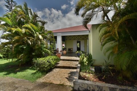   Maison � vendre 5 pi�ces BAIE MAHAULT (971) Maison - 5 pi�ce(s) - 197 m�