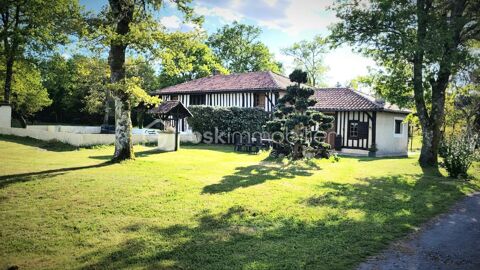   Magnifique Maison Landaise sur Airial avec Piscine et �tendue Verdoyante ! Maison - 6 pi�ce(s) - 165 m�