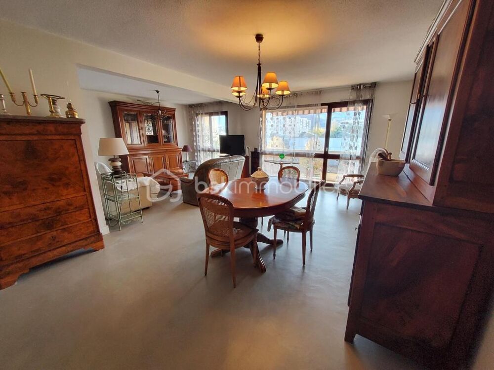 Spacieux T5 de 109 m² avec balcon  Échirolles (38130)