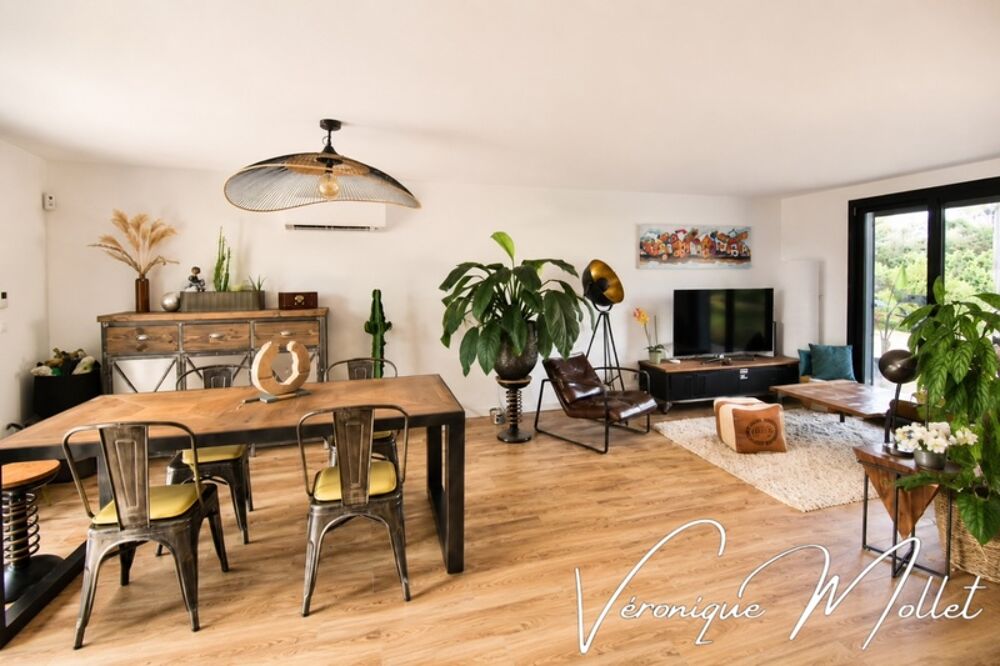 Vente Maison NOUVEAUTÉ À CAMBLANES ET MEYNAC - PISCINE, PARCELLE DE 1780m2 ARBORÉE Camblanes et meynac