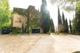  Villa  vendre 12 pices 400 m