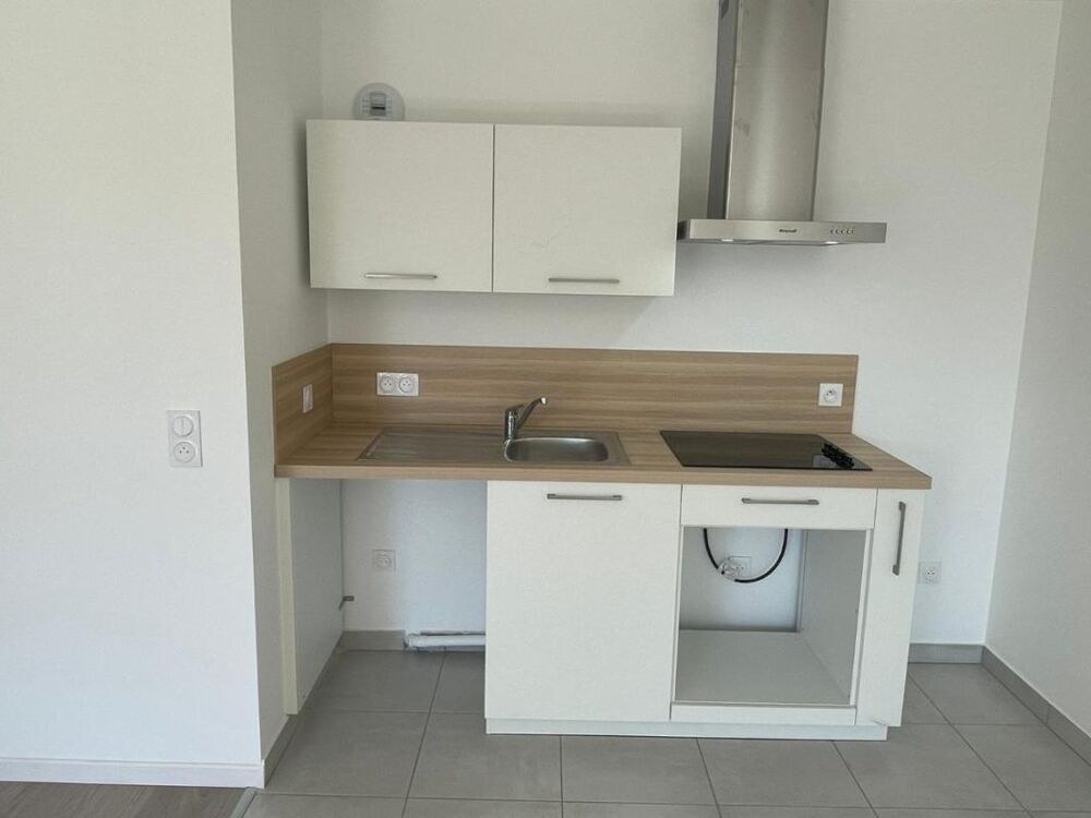 Location Appartement T3 avec parking et balcon à SAVIGNY SUR ORGE RESIDENCE CHAMBERLIN Savigny sur orge
