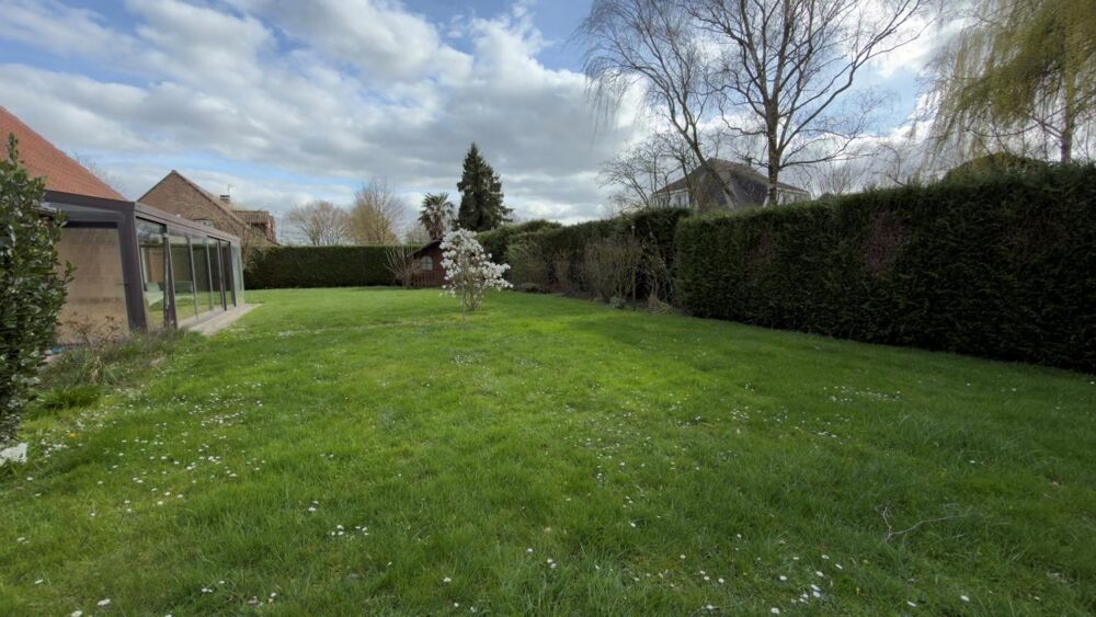 VILLA INDIVIDUELLE DE SEMI PLAIN PIED SUR PLUS DE 1300 M²