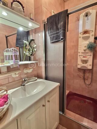  Maison � vendre 8 pi�ces 328 m�