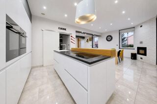  Maison � vendre 7 pi�ces 212 m�