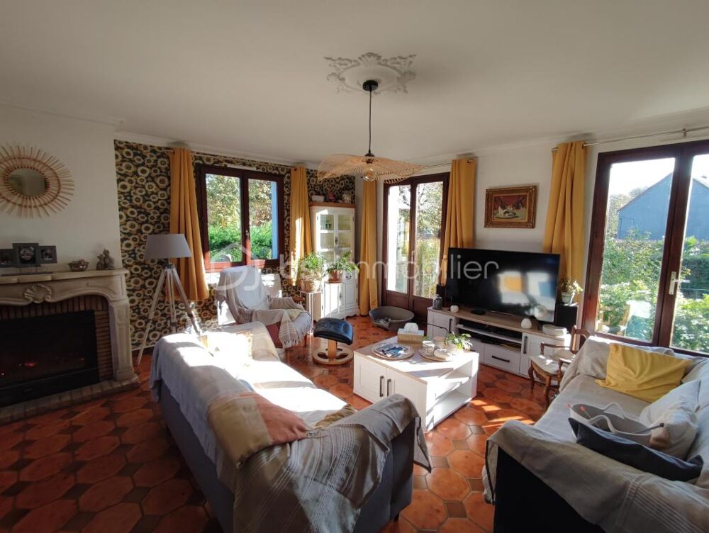 Pavillon sur sous-sol de 184 m² avec jardin et dépendance