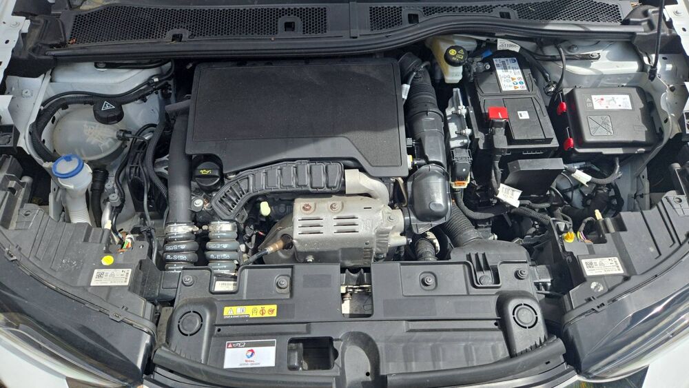 DS3 1.2 PureTech 130 EAT8 Bastille - Automatique Entretien const 2023 occasion 97230 Sainte Marie