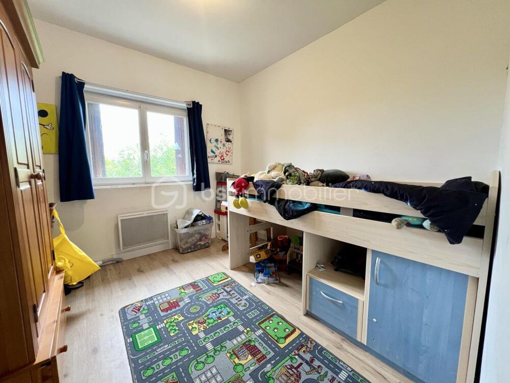 À vendre  Maison de 76 m² louée 660 €/mois  Spécial investisseur  Saint-Aigulin centre