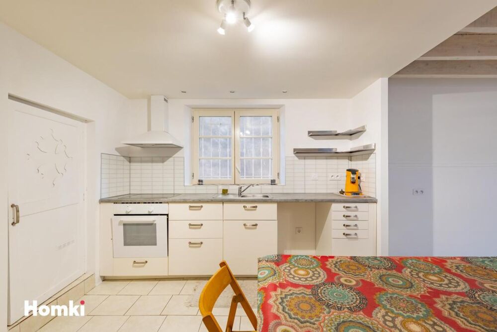 Maison de ville T6 de 113 m² à Vinassan 11110