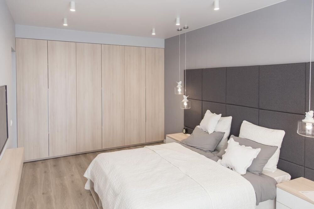 Vente Appartement **RARE T4 en étage OUEST avec BALCON à 5min GUY MOQUET** Paris 17