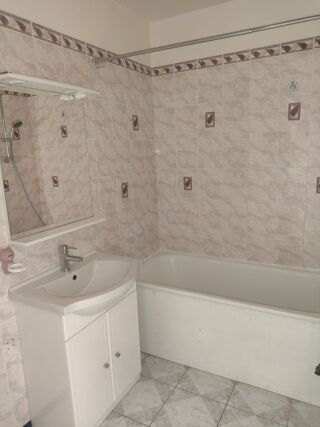  Appartement à louer 2 pièces 44 m²