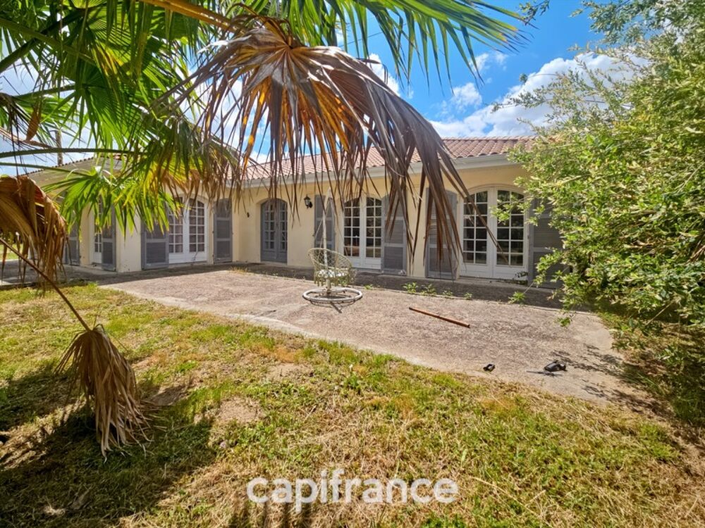 A Saint-André-de-Cubzac, maison familiale avec fort potentiel, dépendance de 85m², terrain de 4496m², 4 chambres
