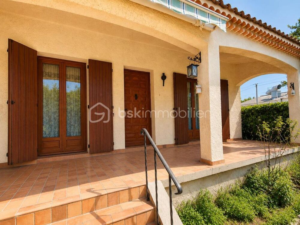 Maison familiale 4 chambres avec garage, forage et jardin  Pierrelatte