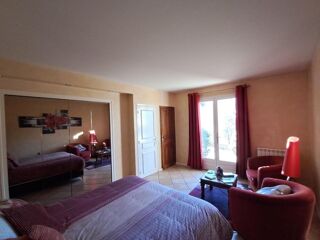  Maison � louer 8 pi�ces 250 m�