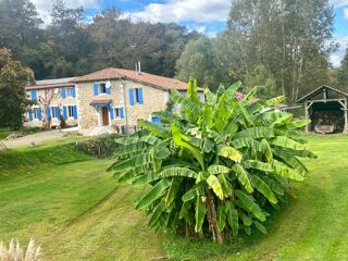  Propri�t�/ch�teau � vendre 15 + pi�ces 400 m� Gamarde les bains