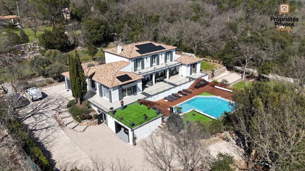 Villa Provençale 260m² - St-Maximin - 4 Suites - Piscine & Jacuzzi - 5000m²