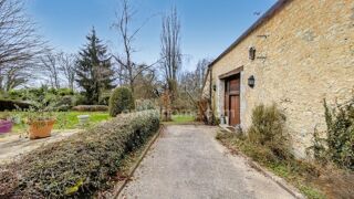  Propri�t�/ch�teau � vendre 10 pi�ces 370 m�