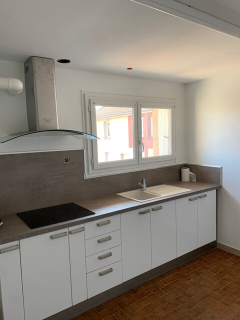  Appartement � louer 4 pi�ces 120 m�