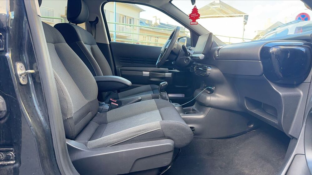 C4 cactus 1.2 PureTech 82 Shine 2015 occasion 76460 Saint Valery En Caux