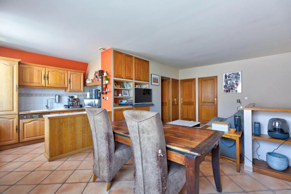 Vente Maison Maison de 5/6 pièces de 85 m² à Villeurbanne avec Garage et Cour Villeurbanne