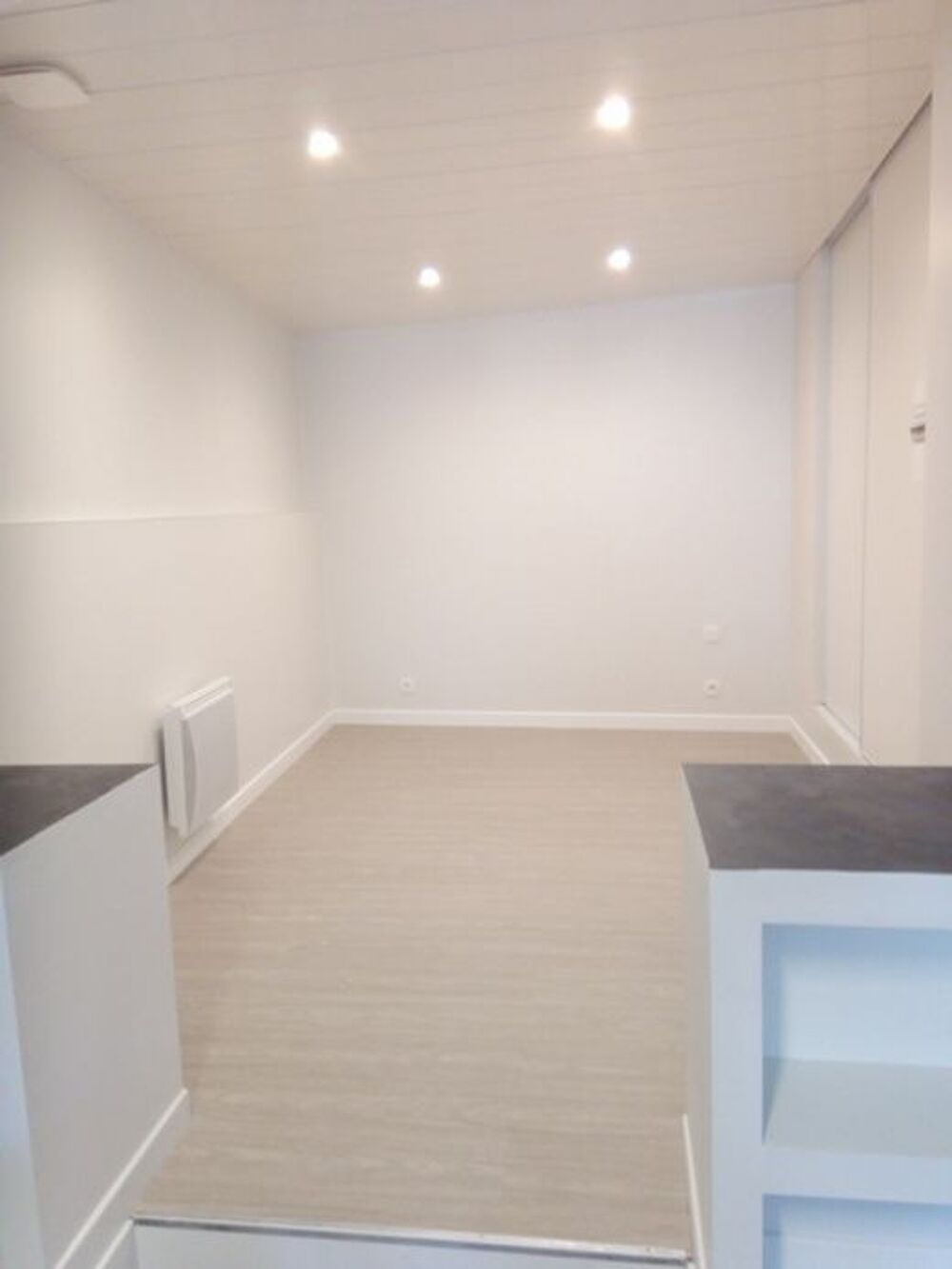 Location Appartement Studio de 21m2 à louer sur Éguilles Eguilles