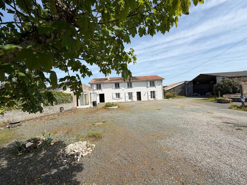 Maison Saint Maixent L Ecole 10 pièce(s)