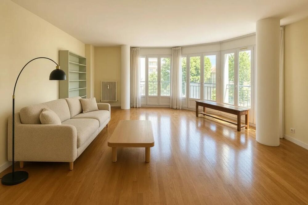 Appartement familial lumineux de 118 m² avec balcon filant  Fort potentiel