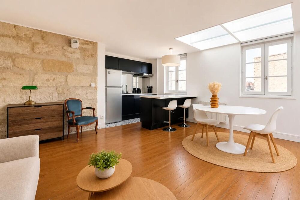 Vente Appartement Appartement T3 de charme au cœur du quartier Saint-Pierre Bordeaux