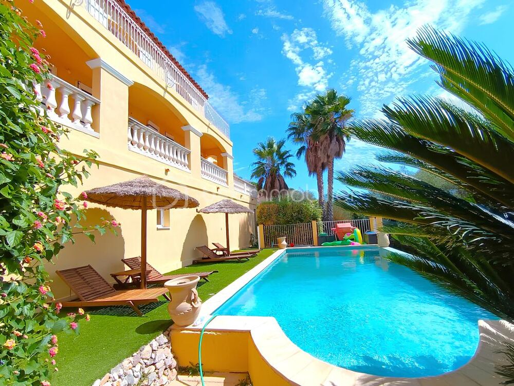 OLLIOULES LA COURTINE  Villa avec vue panoramique, piscine à débordement et appartement indépendant