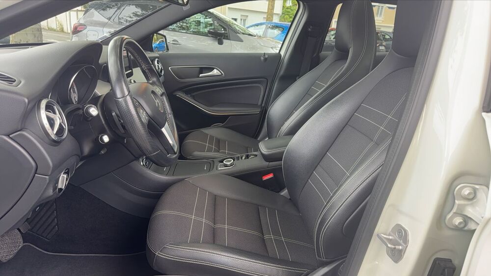 Classe GLA 200 156 7G-DCT Sensation - Premi&egrave;re main Toit ouvrant 2015 occasion 76610 Le Havre
