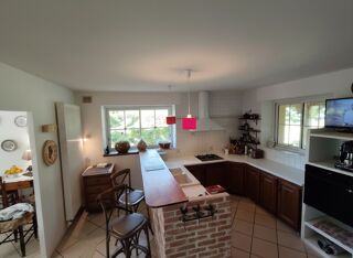  Propriété/château à vendre 9 pièces 170 m²