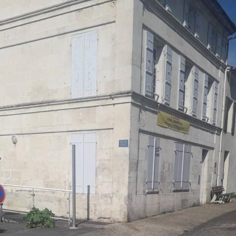 À louer  Bureaux de 62 m² proche de Rochefort à Beurlay  Charente-Maritime (17) 496 17250 Beurlay