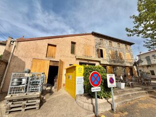  Immeuble à vendre 15 + pièces 316 m²