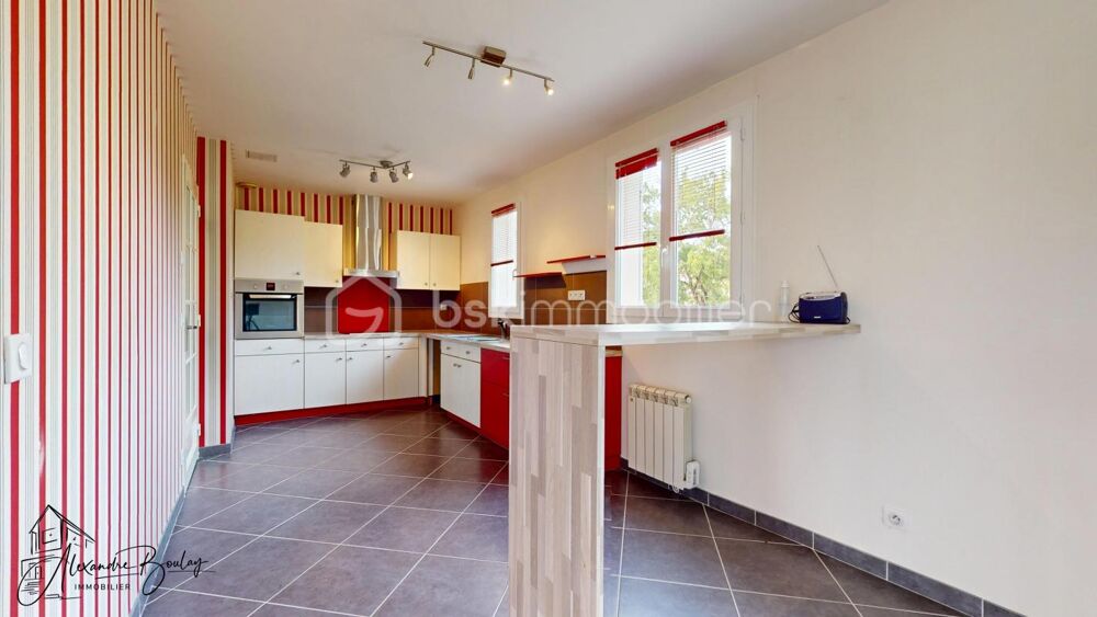 Saint-Jean-le-Blanc  Grand Duplex avec jardin et garage