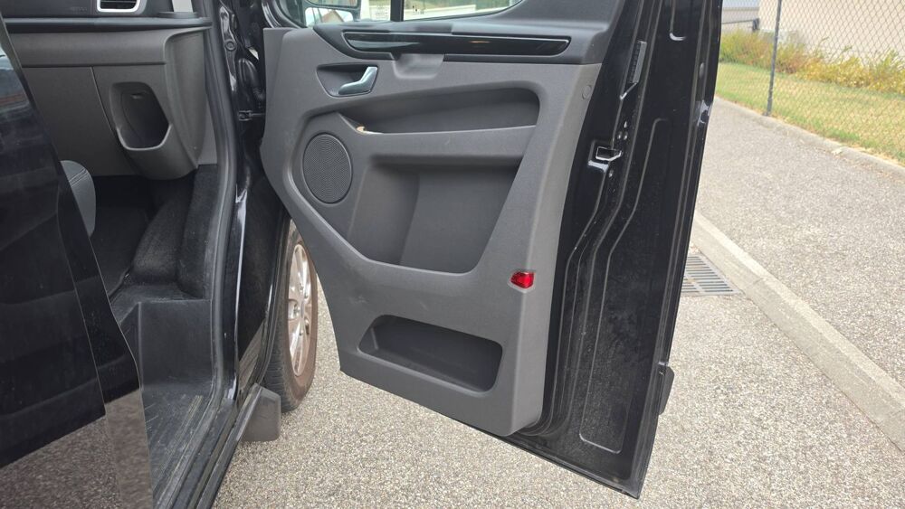 Transit Custom VU 1 2.0 Ecoblue 170 BVA6 Limited Cabine Approfondi L2h1 2023 occasion 01300 Brens