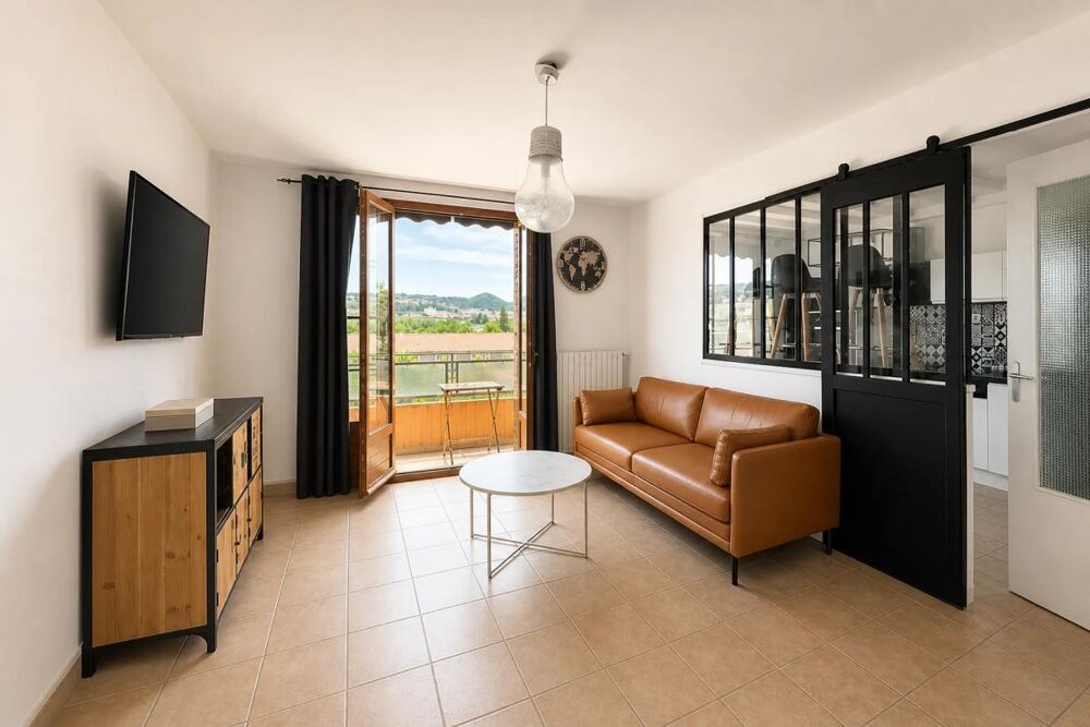 Appartement 4 pièces 82 m² · à Saint Etienne · 82 m² · 101 500 €
