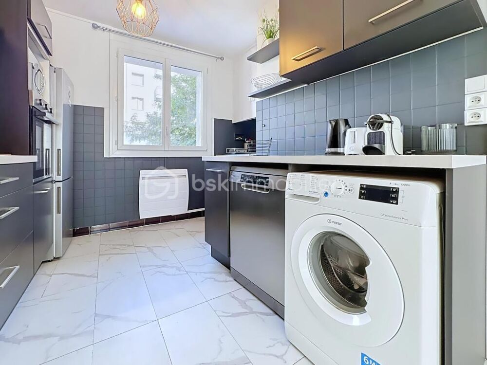 T3 62 m²  Aucun travaux  Balcon  Ascenseur  Tram E  Cave