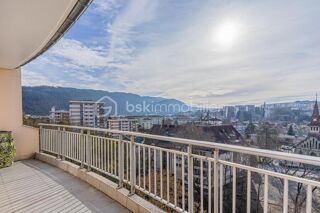  Appartement à louer 3 pièces 66 m²