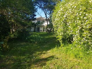  Maison � vendre 8 pi�ces 240 m�