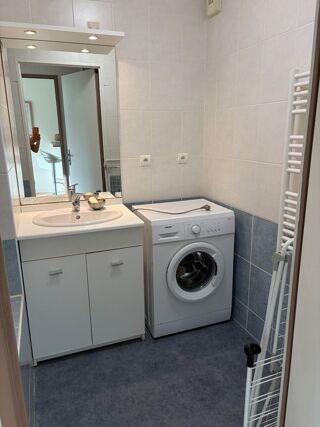  Appartement à louer 2 pièces 32 m²