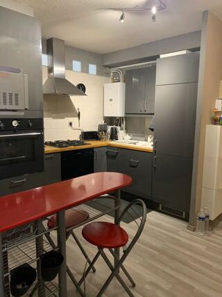  Appartement à louer 2 pièces 53 m²